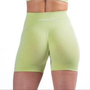 DISO frozen spring amplify shorts